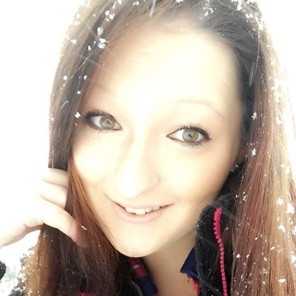 Meet your Posher, Jillian - Picture 1 of 1